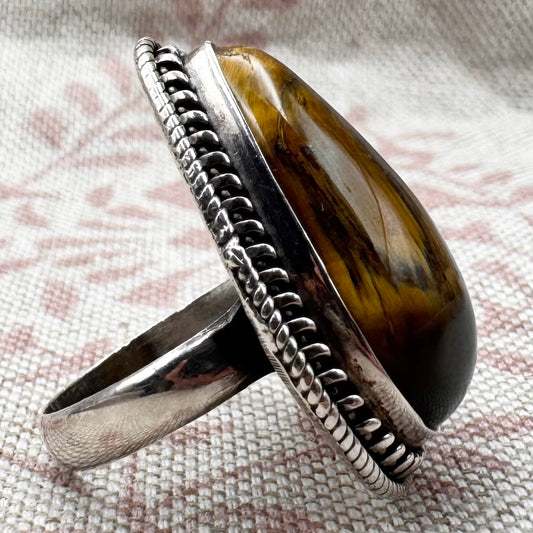 Statement tiger eye ring, size J/4.5