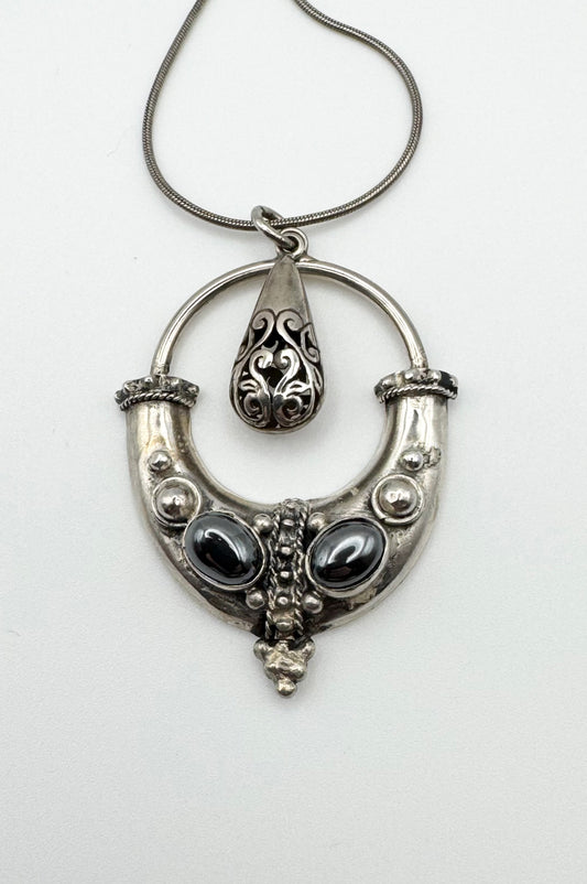 Balinese style necklace