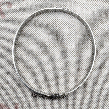 Silver hinged bangle, hallmarked Birmingham 1990