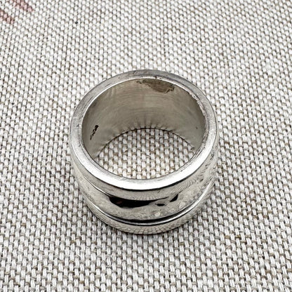 Otis Jackson spinning ring, size M (US 6.25)