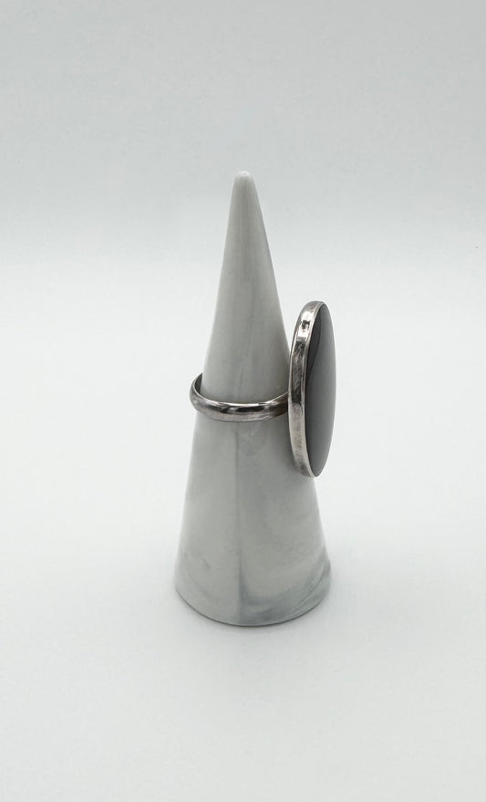 Obsidian ring, size M/6