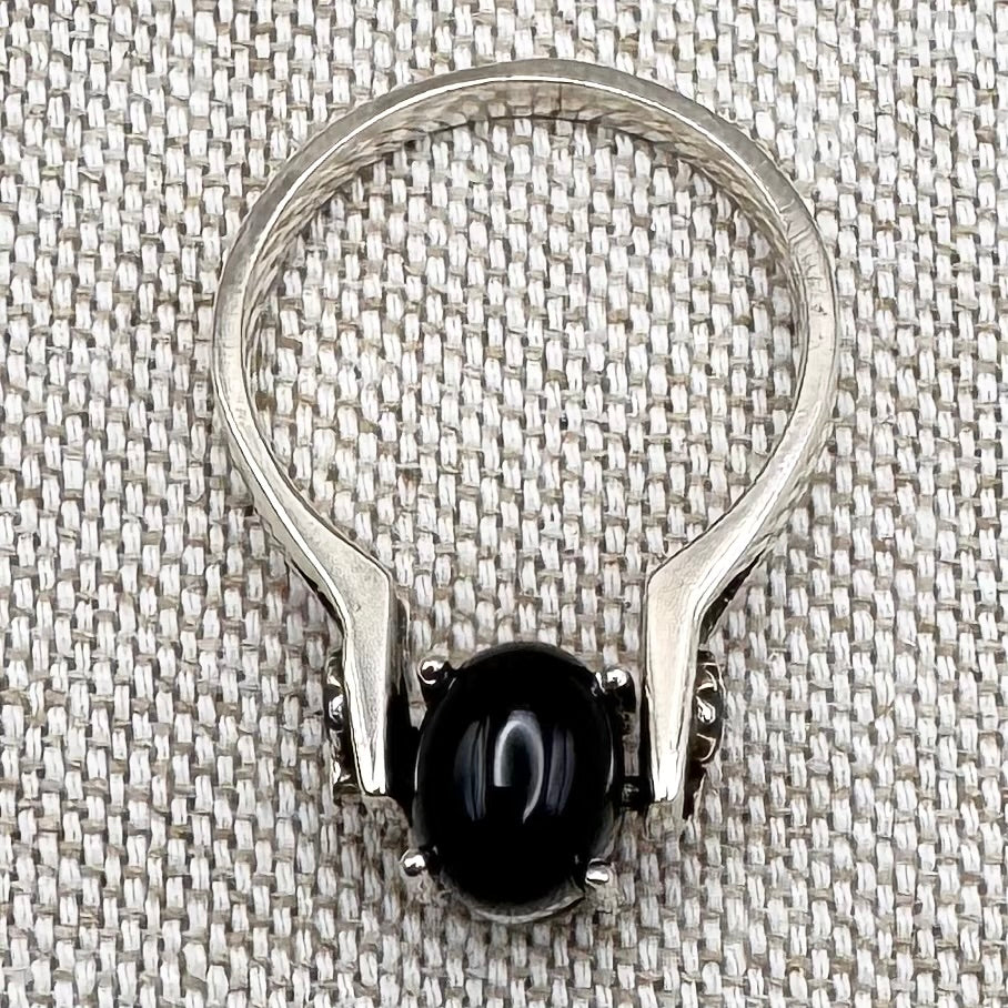 Spinner ring with moss agate & black onyx, size T/9.5