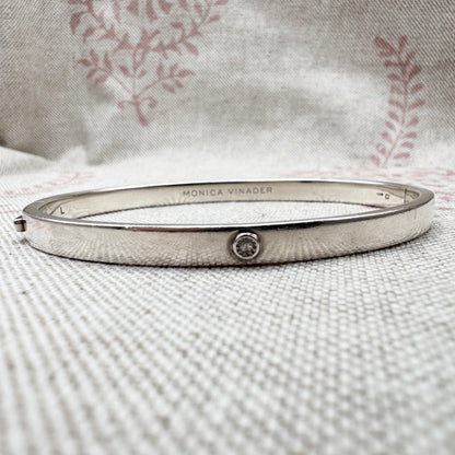 Monica Vinader bracelet with single diamond (lab-grown)