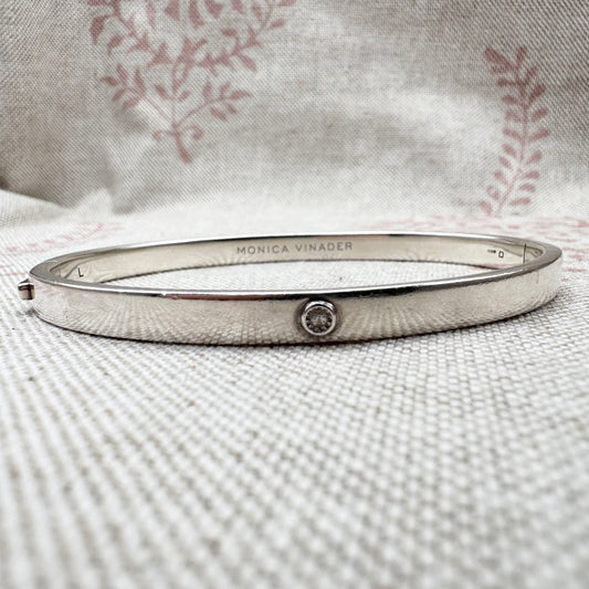 Monica Vinader bracelet with single diamond (lab-grown)