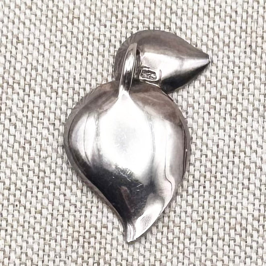 Leaf pendant