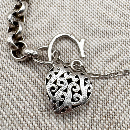 Silver belcher bracelet with heart-shaped lock