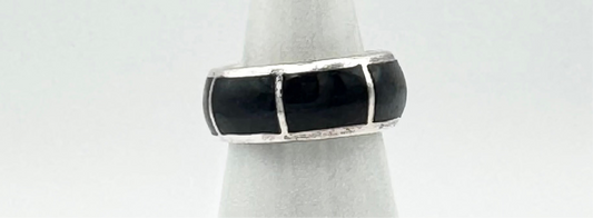 Onyx ring, size J/4.5