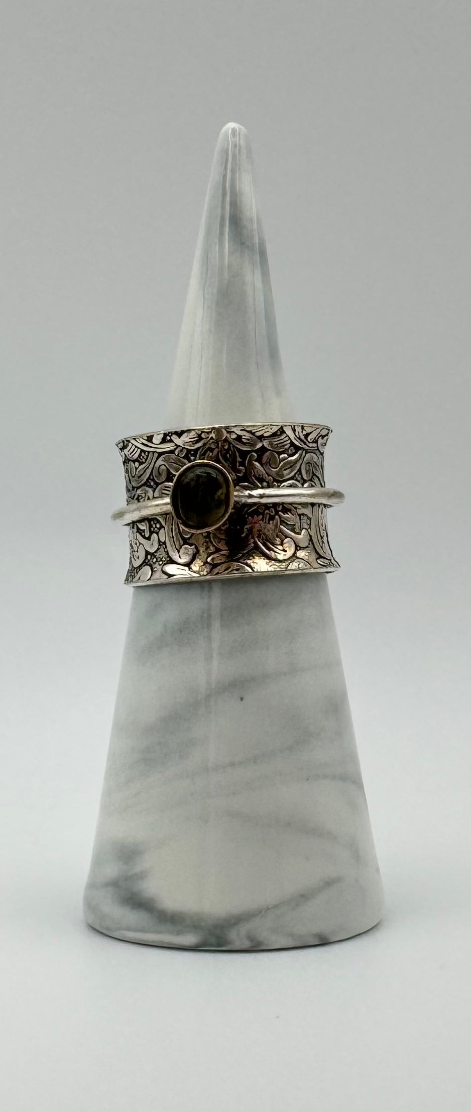 Floral spinner ring, size O/7