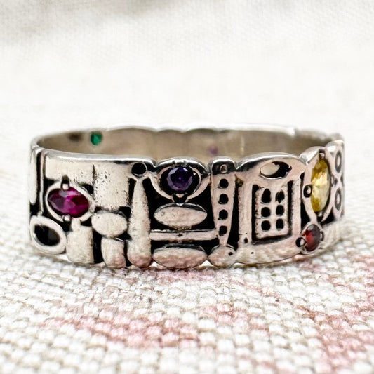 Vintage handmade silver band ring with abstract design, size P (US 7.5)