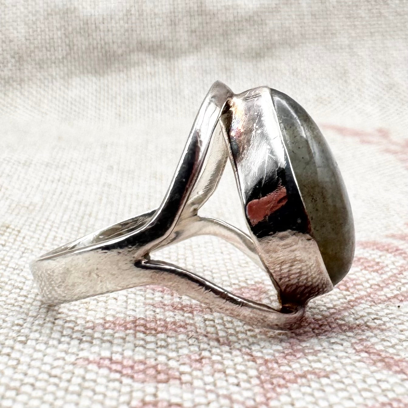Silver Labradorite Ring, size M.5 (US 6.5)