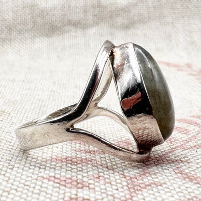Silver Labradorite Ring, size M.5 (US 6.5)