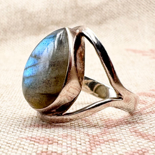 Silver Labradorite Ring, size M.5 (US 6.5)