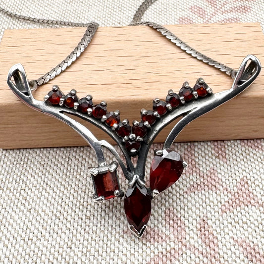 Vintage silver garnet necklace
