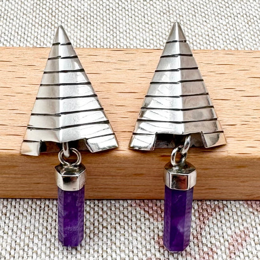 Silver pyramid drop earrings with amethyst points