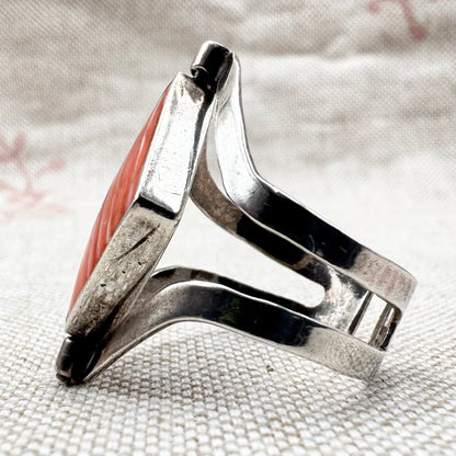 Silver spinner ring with coloured stone panels, adjustable size