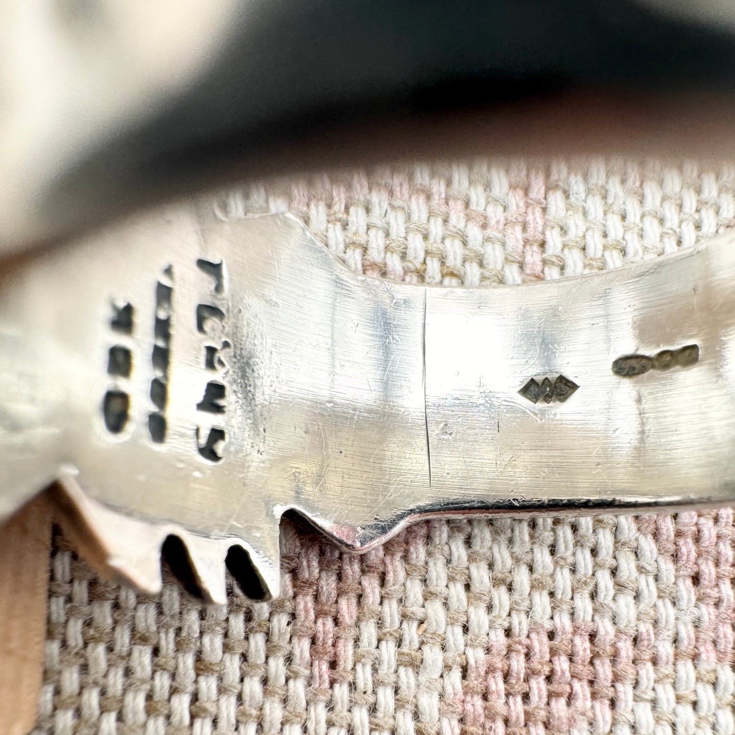 Mexican sterling silver abstract ring, size R.5 (US 9), hallmarked Edinburgh Import 1995