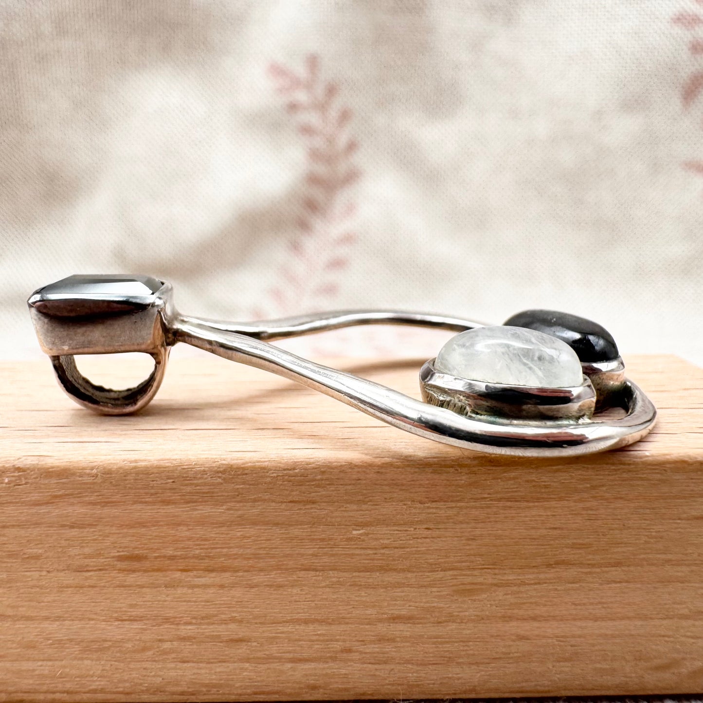 Silver pendant with onyx, moonstone & tourmalinated quartz