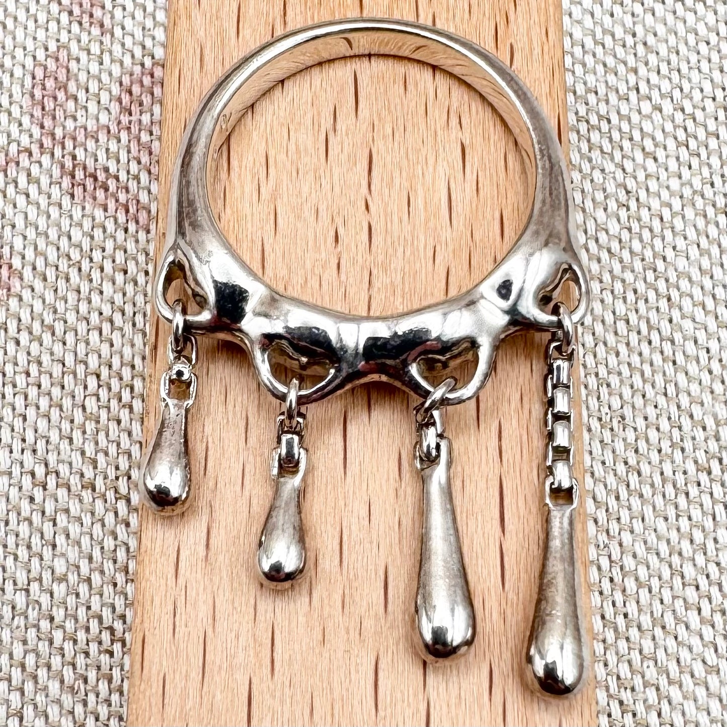 Lucy Quartermaine cloud & raindrop ring, size P (US 7.5)