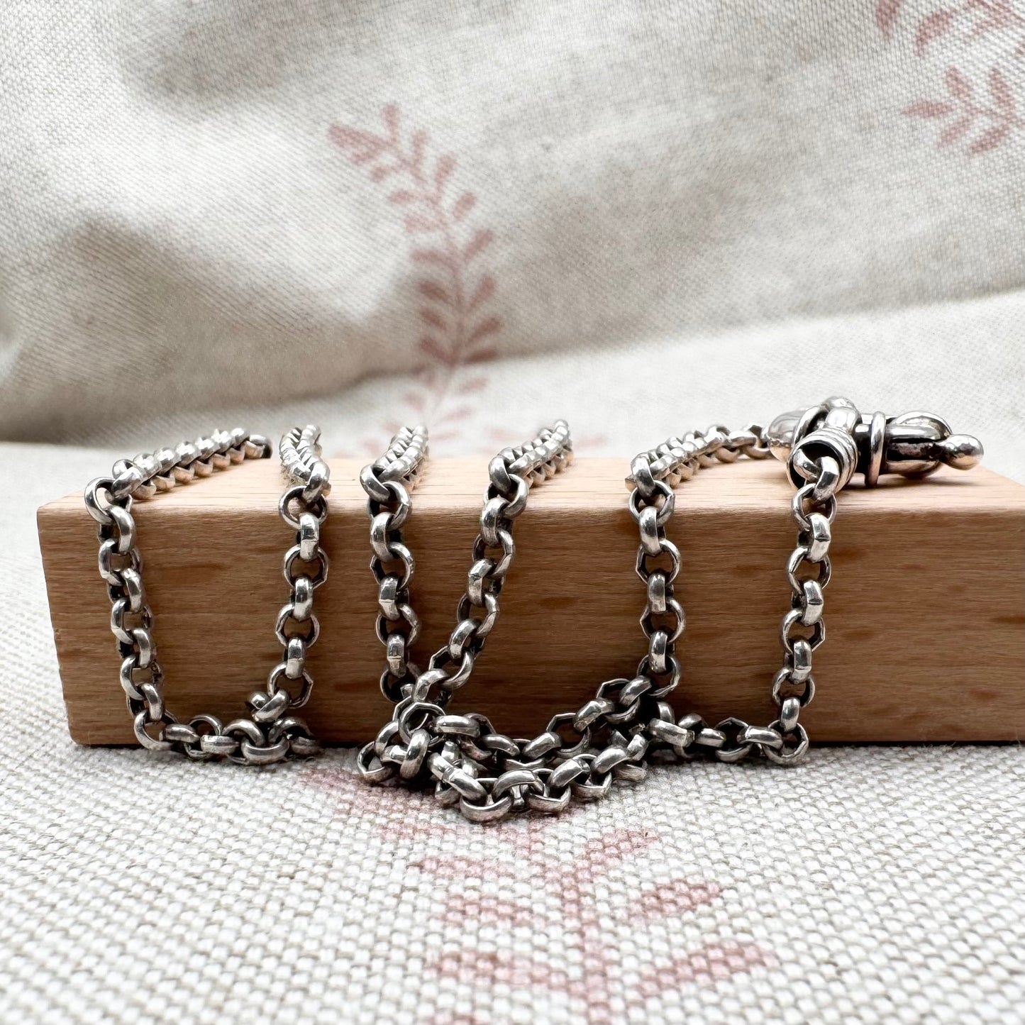 Vintage Links of London belcher chain with large bolt ring clasp, 16", hallmarked London