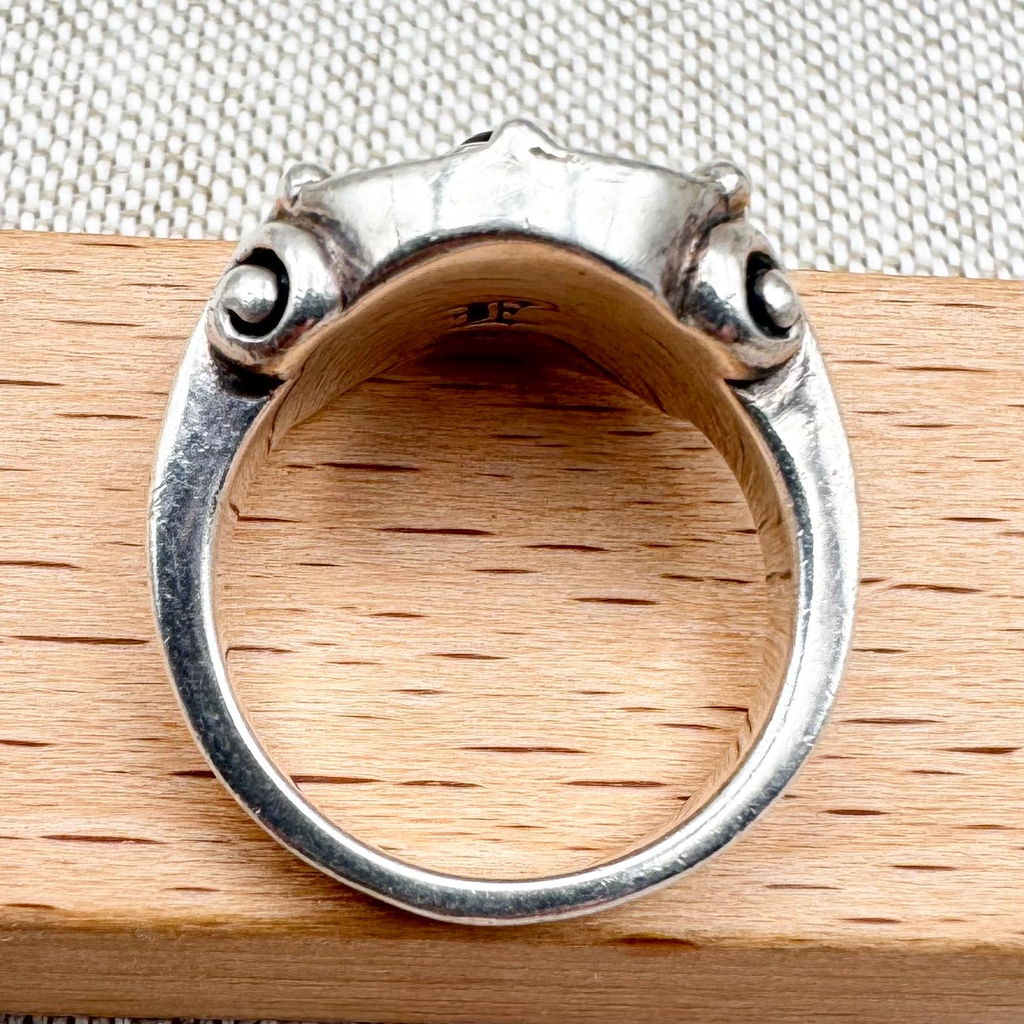 Etah Love garnet flower ring, size L (US 5.5)