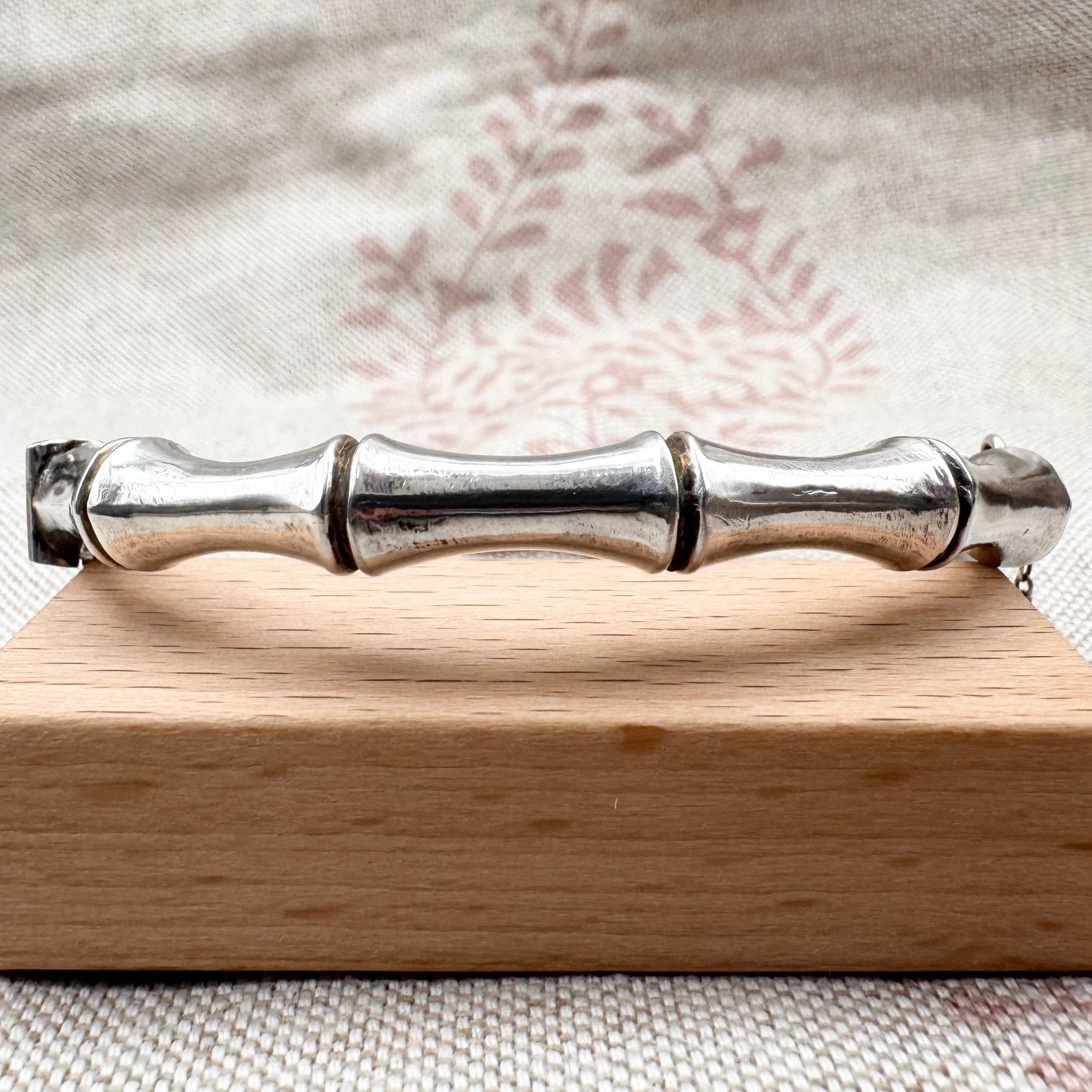 Vintage silver bamboo hinged bangle, hallmarked Chester 1946