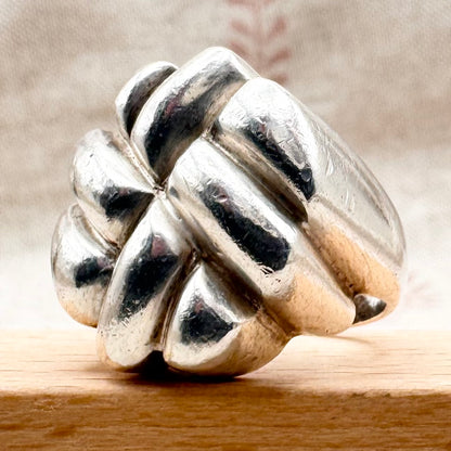 Vintage interlocking statement ring, size J (US 4.5)