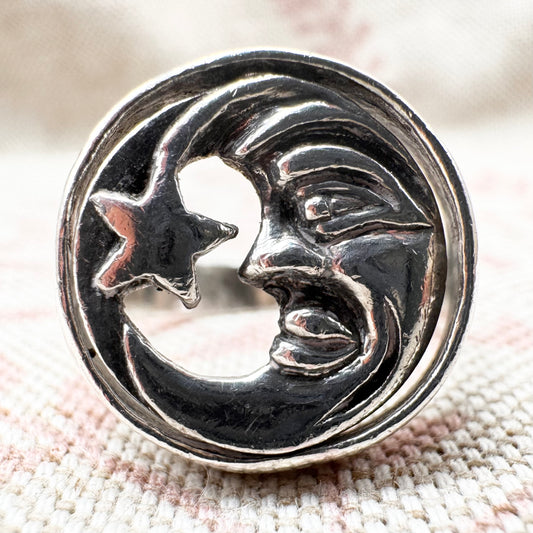 Silver spinning moon and star ring, Size P.5/8