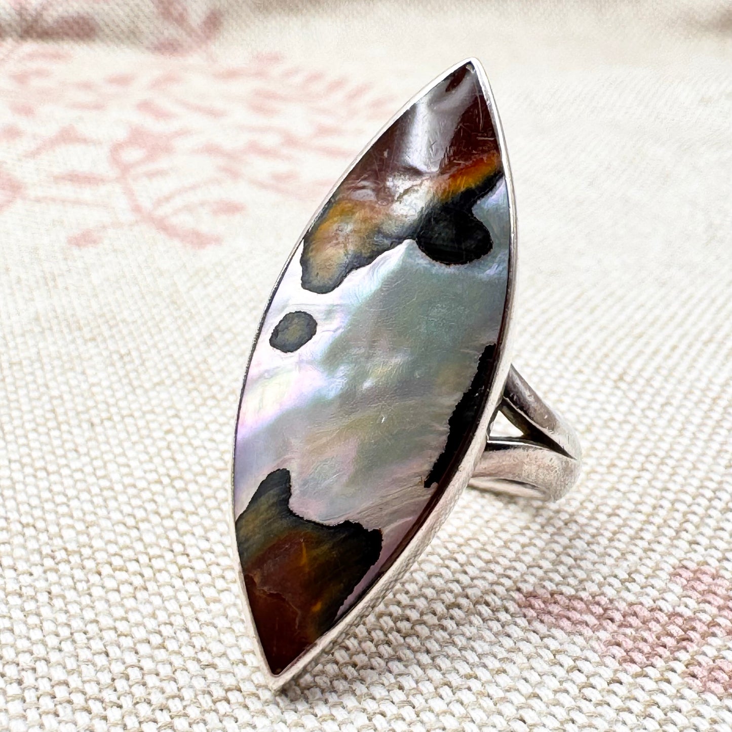 Silver mother of pearl ring, size L (US 5.5)