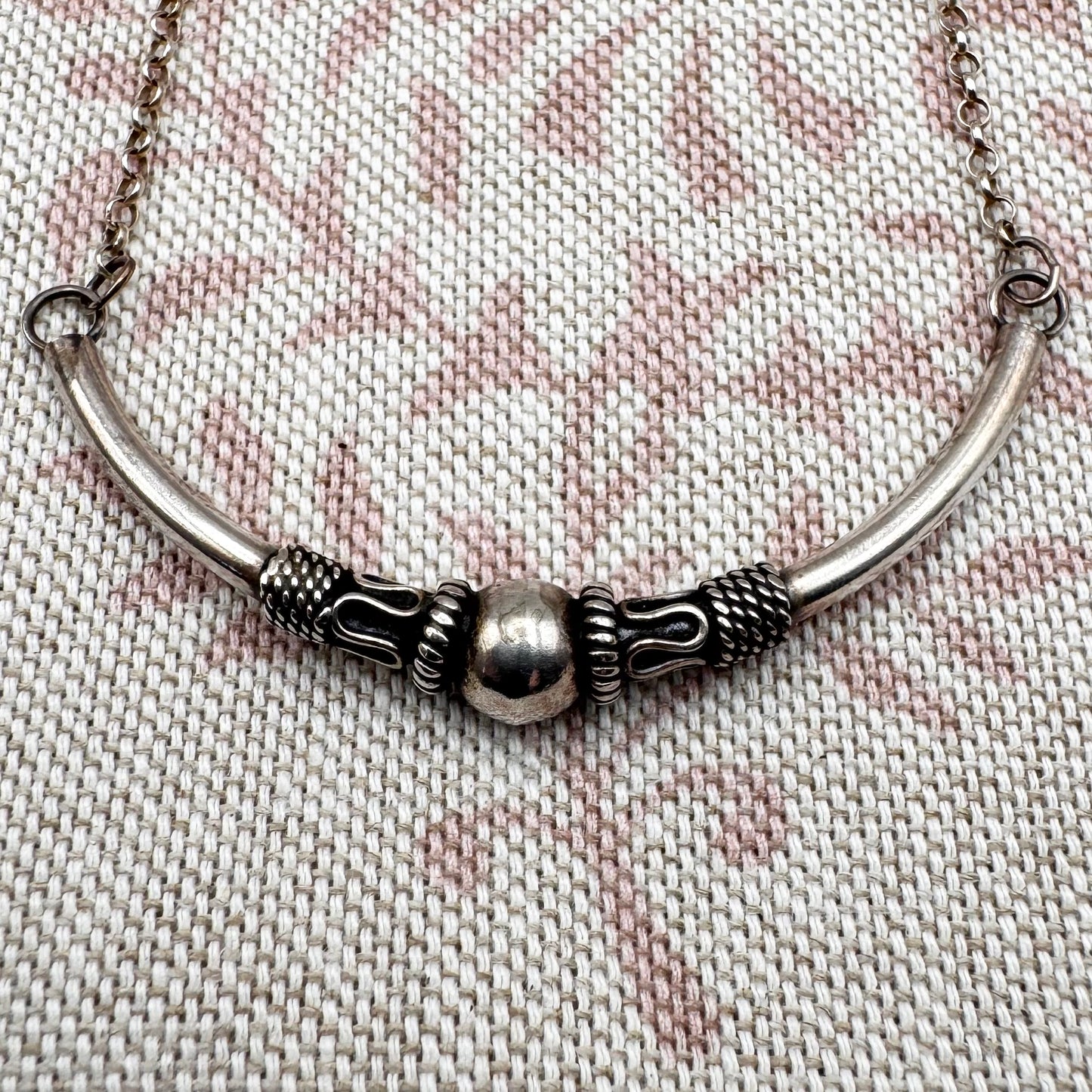 Balinese-style silver jewellery set – necklace, hoop earrings & ring