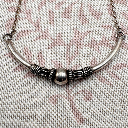 Balinese-style silver jewellery set – necklace, hoop earrings & ring