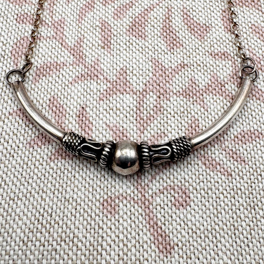 Balinese-style silver jewellery set – necklace, hoop earrings & ring