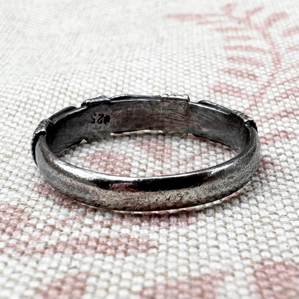 Balinese-style silver jewellery set – necklace, hoop earrings & ring