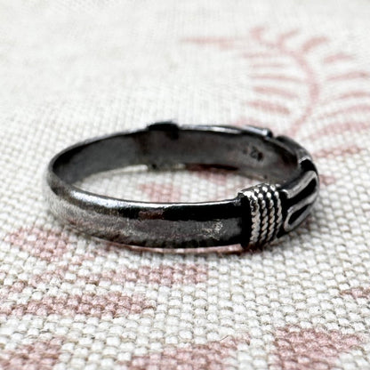 Balinese-style silver jewellery set – necklace, hoop earrings & ring