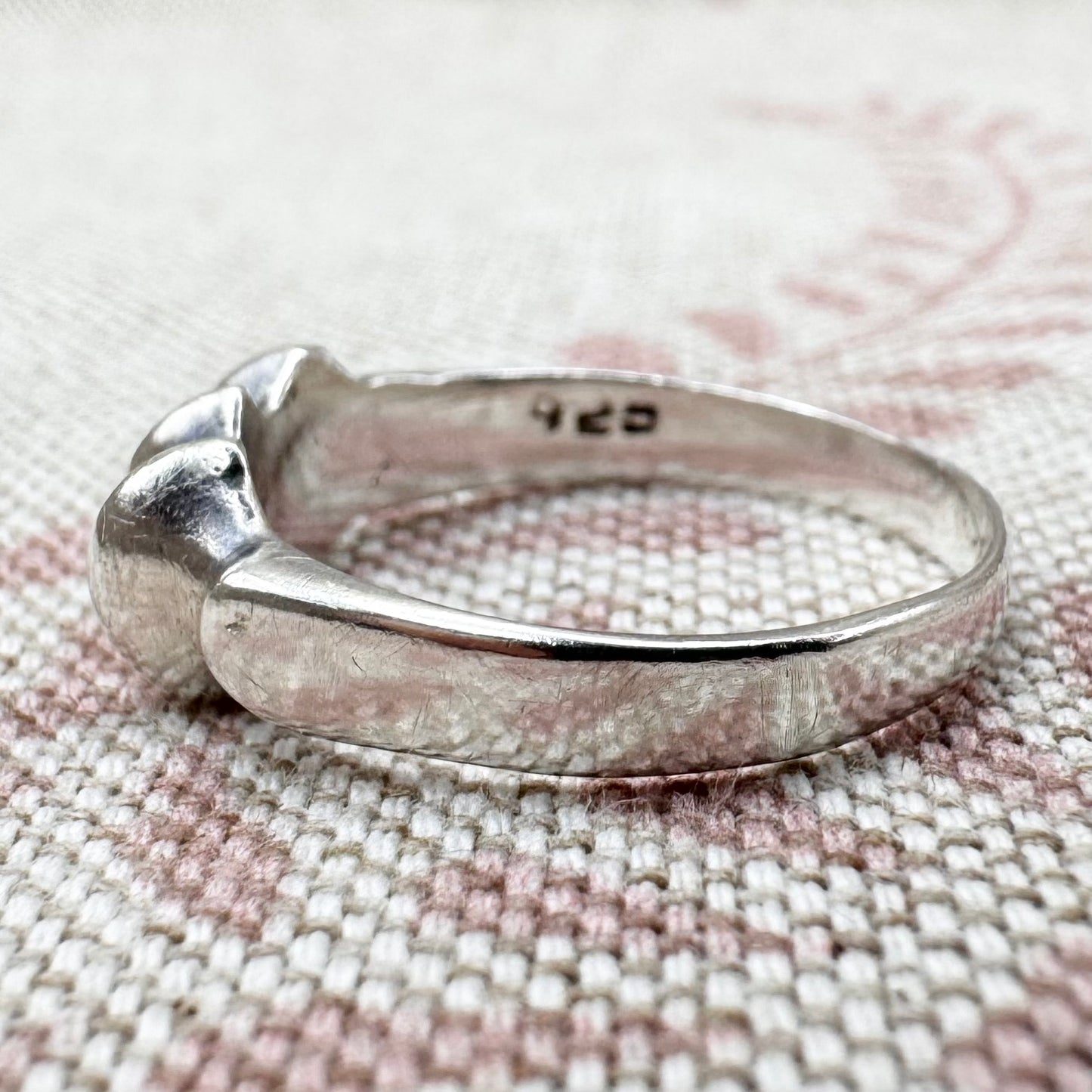 Vintage silver ridge-front ring, size P (US 7.5)