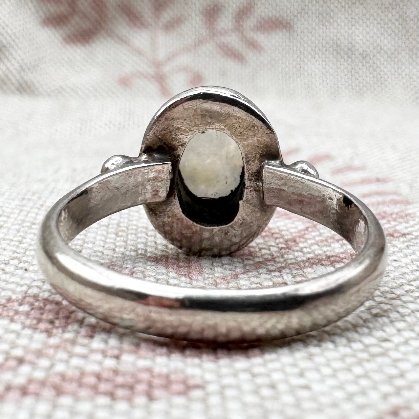 Silver ring set with oval moonstone, size N.5 (US 7)