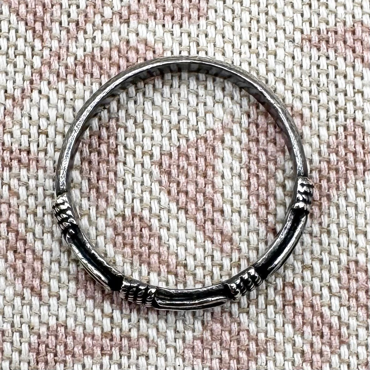 Balinese-style silver jewellery set – necklace, hoop earrings & ring