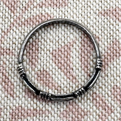 Balinese-style silver jewellery set – necklace, hoop earrings & ring