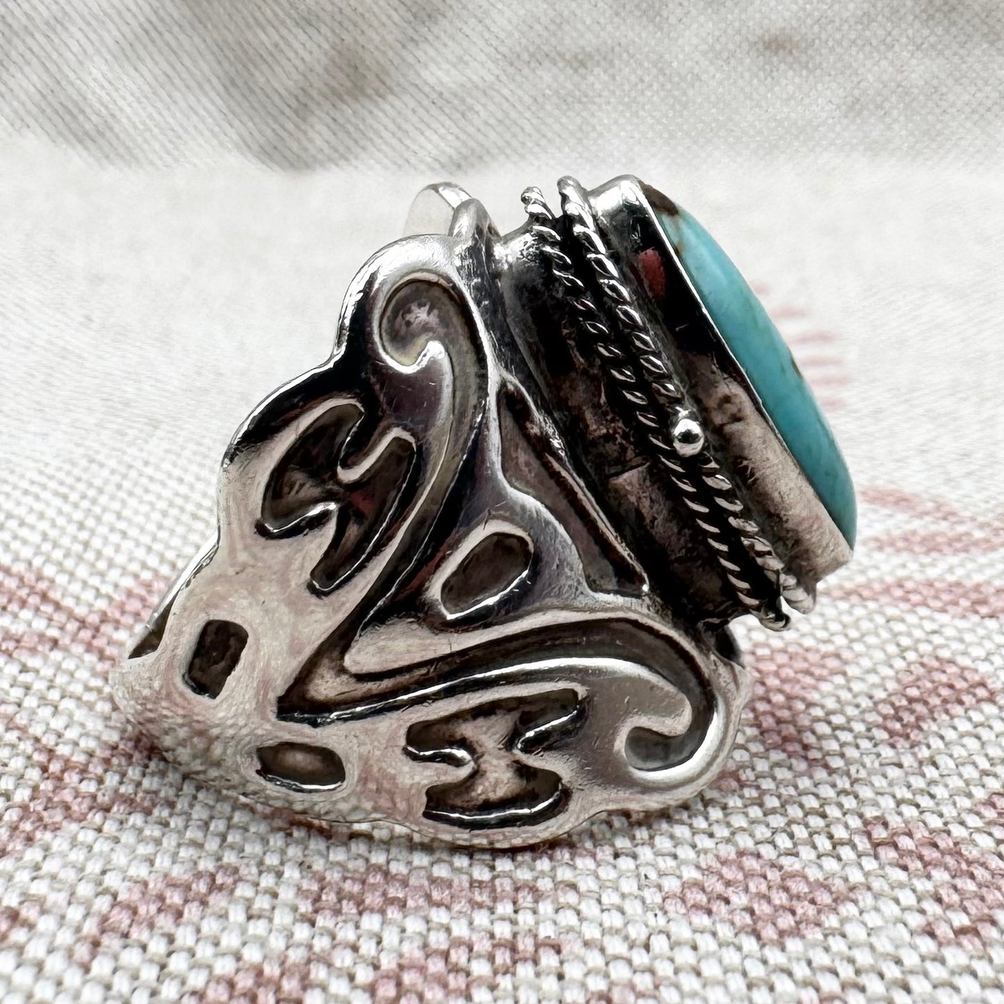 Mexican silver poison ring with turquoise, size S.5 (US 9.5)