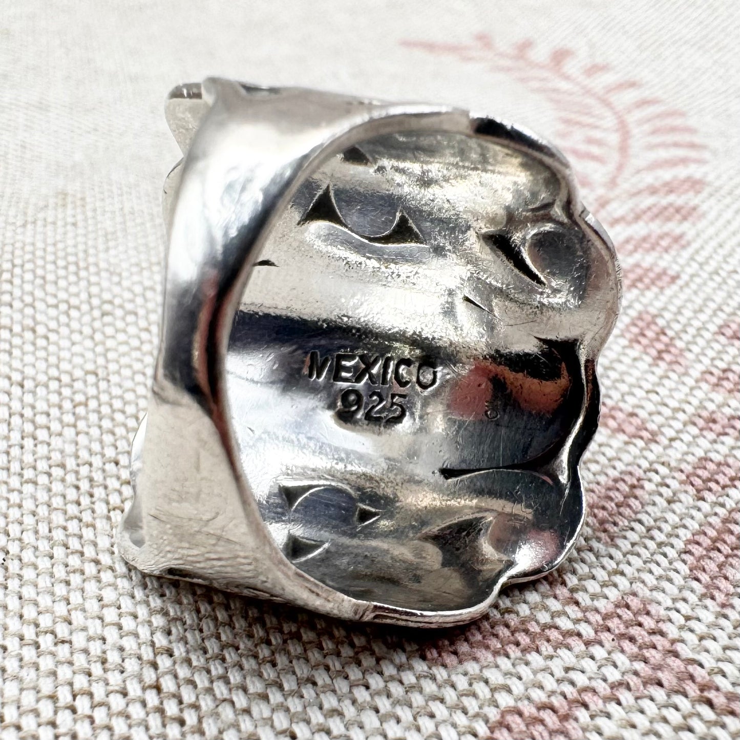 Mexican silver poison ring with turquoise, size S.5 (US 9.5)