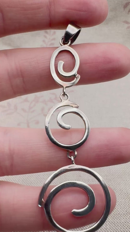 Vintage silver spiral pendant