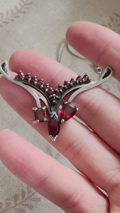Vintage silver garnet necklace