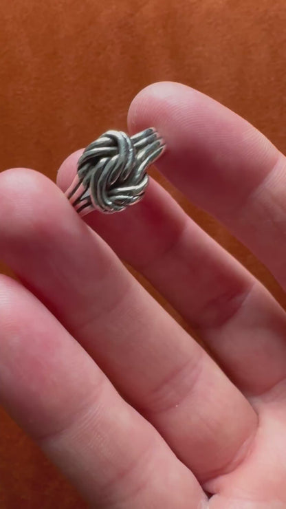 Silver knot ring, hallmarked London 1974, size M (US 6)