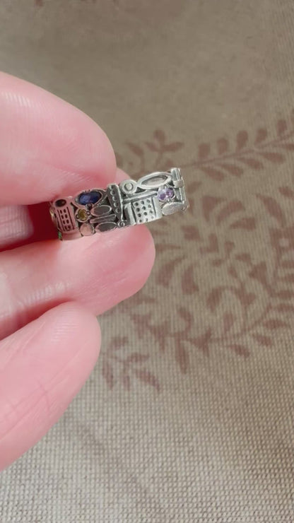 Vintage handmade silver band ring with abstract design, size P (US 7.5)