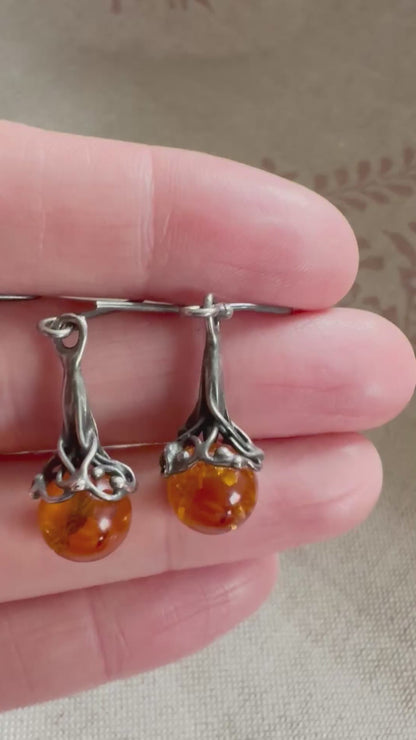 Vintage witchy amber drop earrings