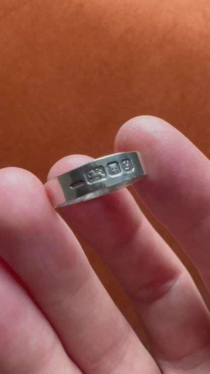 Silver hallmarked band ring, London 1998, size O (US 7.25)